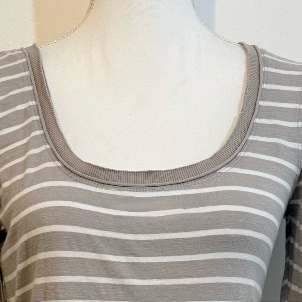 Free People Gray Stripe Crochet Lace Sleeve Long Sleeve — Top Medium - Picture 4 of 8
